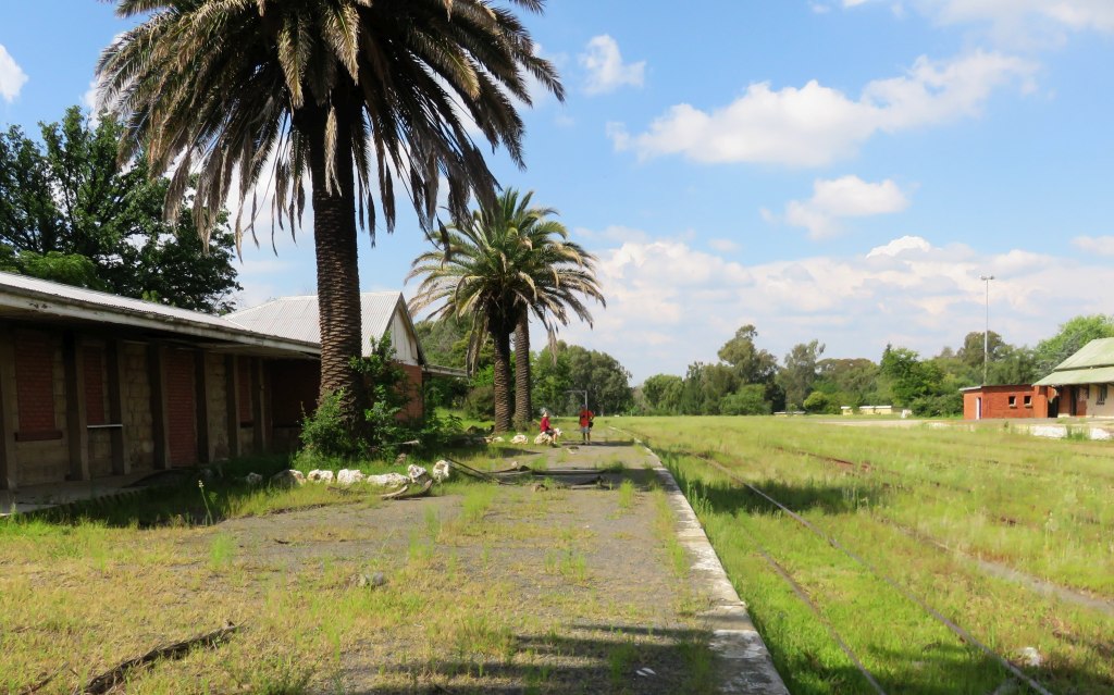 Ficksburg railway station